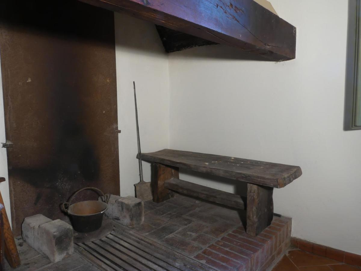 Helichrysum Bed & Breakfast Vinci Bagian luar foto