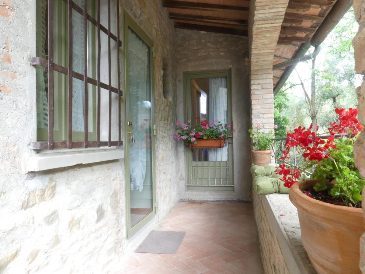 Helichrysum Bed & Breakfast Vinci Bagian luar foto